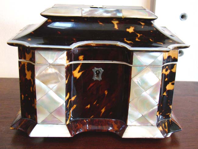 A Magnificent English Regency period Tortoiseshell, Mother-of-pearl and Ivory Tea Caddy Box circa 1815 — image 3
